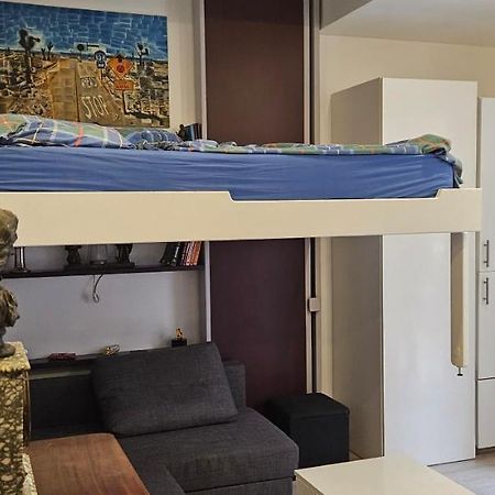 Studio 22M2 A Ivry/Seine-A 200 Metres De Paris. Proche Metro 7 Εξωτερικό φωτογραφία