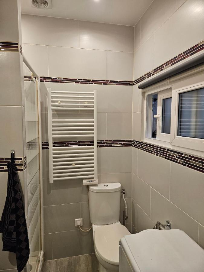 Studio 22M2 A Ivry/Seine-A 200 Metres De Paris. Proche Metro 7 Εξωτερικό φωτογραφία